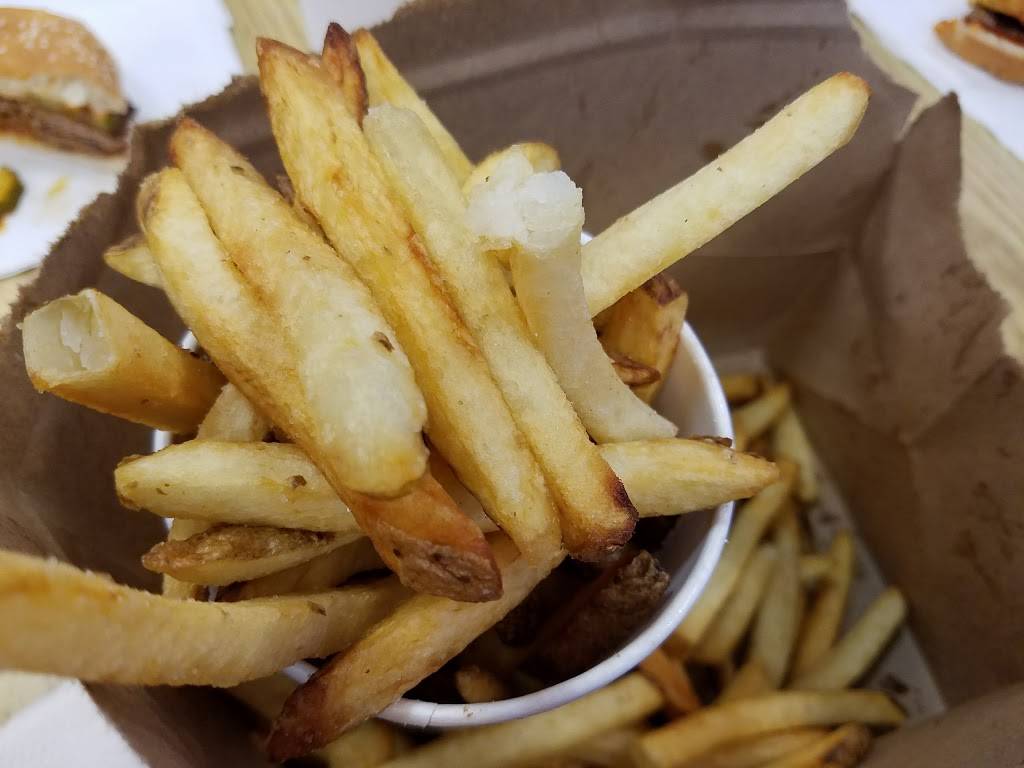 Five Guys | meal takeaway | 6000 Northwest Hwy, Crystal Lake, IL 60014, USA | 8154790430 OR +1 815-479-0430