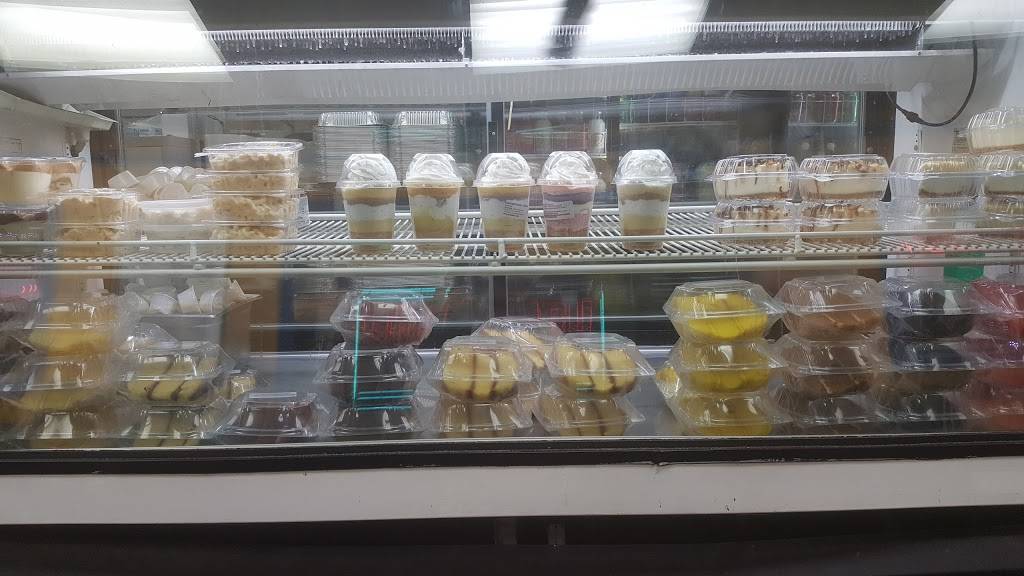 Sharks Fish & Chicken | restaurant | 5831 Calumet Ave, Hammond, IN 46320, USA | 2198520700 OR +1 219-852-0700