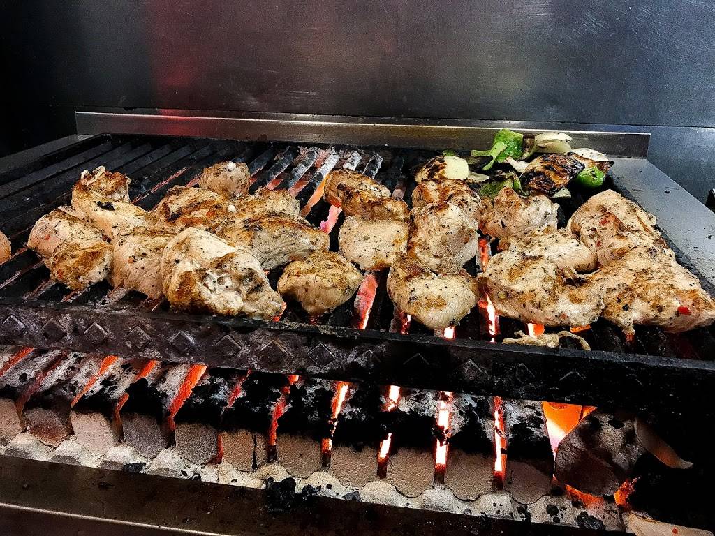 J & G Pizza Palace | restaurant | 5692 Main St, Sylvania, OH 43560, USA | 4198826061 OR +1 419-882-6061