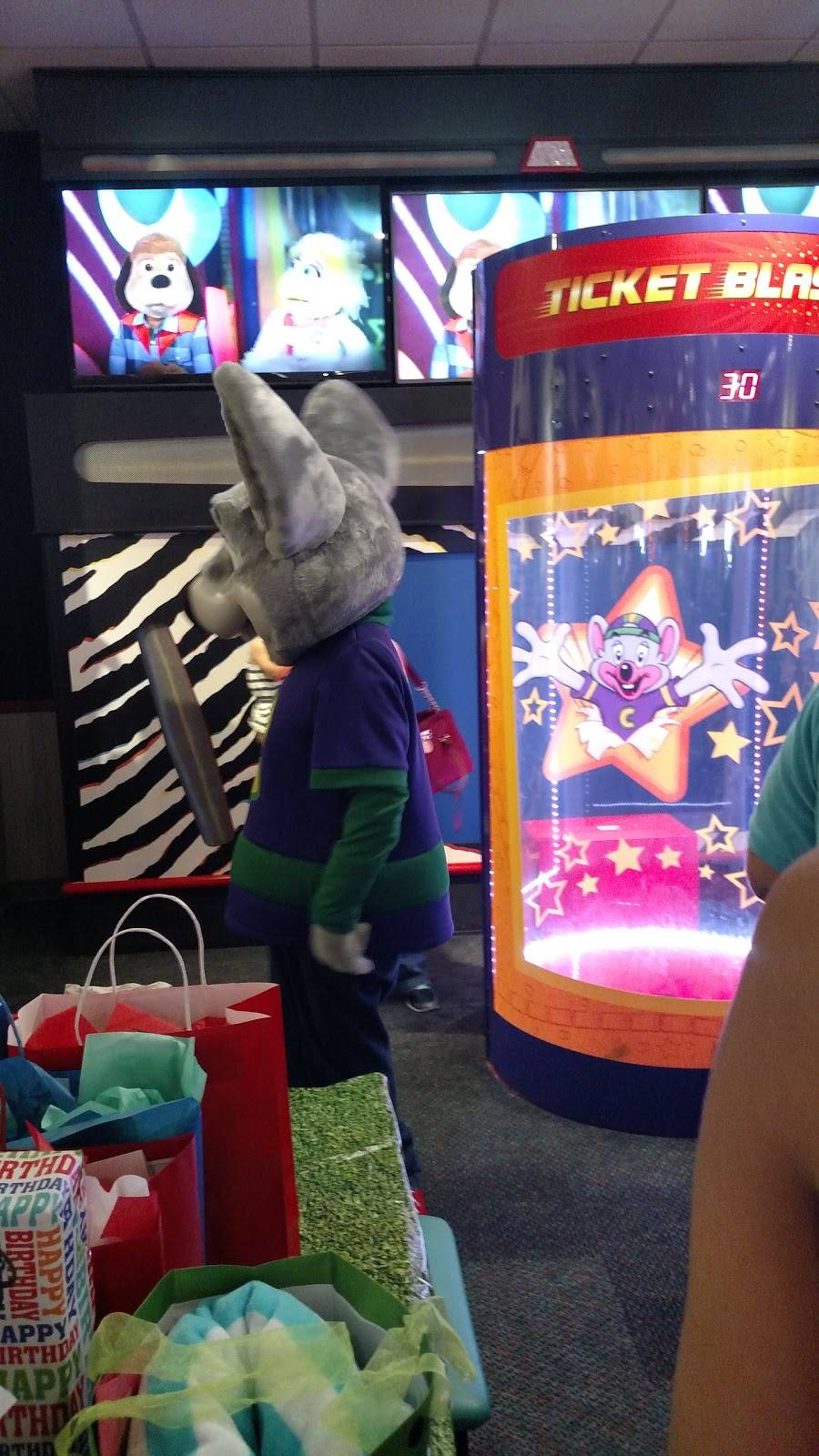 Chuck E. Cheese | restaurant | 1755 Martin Luther King Blvd, Houma, LA 70360, USA | 9858684627 OR +1 985-868-4627