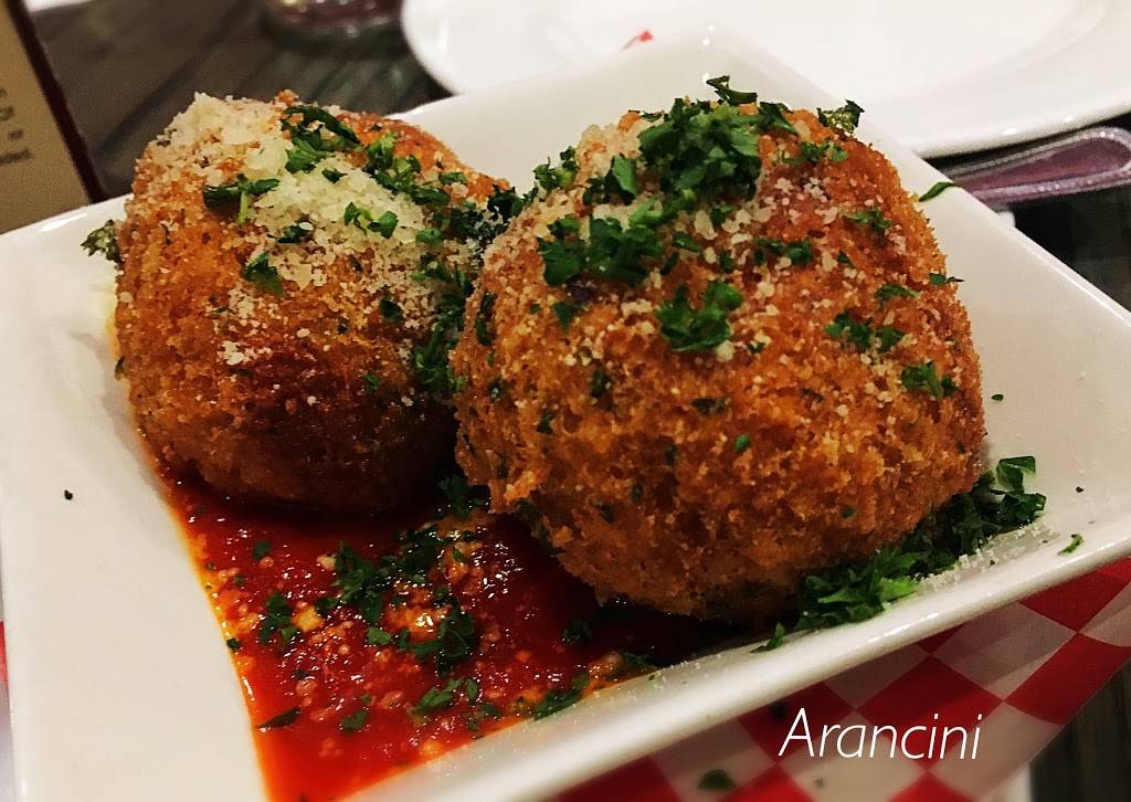 Dinotto (Pasta e Pizza) | meal takeaway | 1551 N Wells St, Chicago, IL 60610, USA | 3122020302 OR +1 312-202-0302