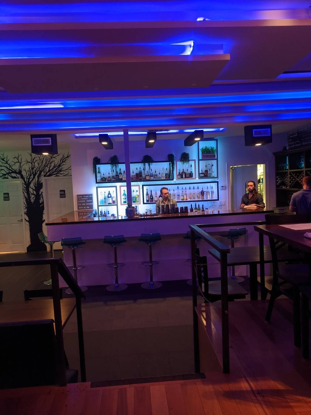 Project 7 Kitchen & Bar | restaurant | 329 N West Ave, Fayetteville, AR 72701, USA | 4792121845 OR +1 479-212-1845