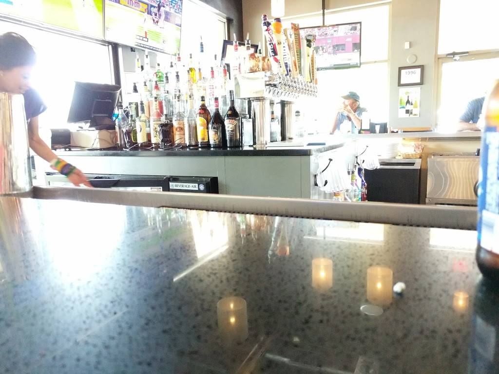 Fletchers Pub | restaurant | 7177 W Q Ave, Kalamazoo, MI 49009, USA | 2693723188 OR +1 269-372-3188