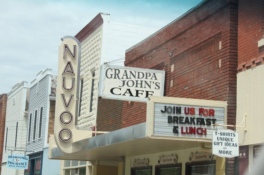 Grandpa Johns Nauvoo Cafe℠ | restaurant | 1008, 1255 Mulholland St, Nauvoo, IL 62354, USA | 2174532125 OR +1 217-453-2125