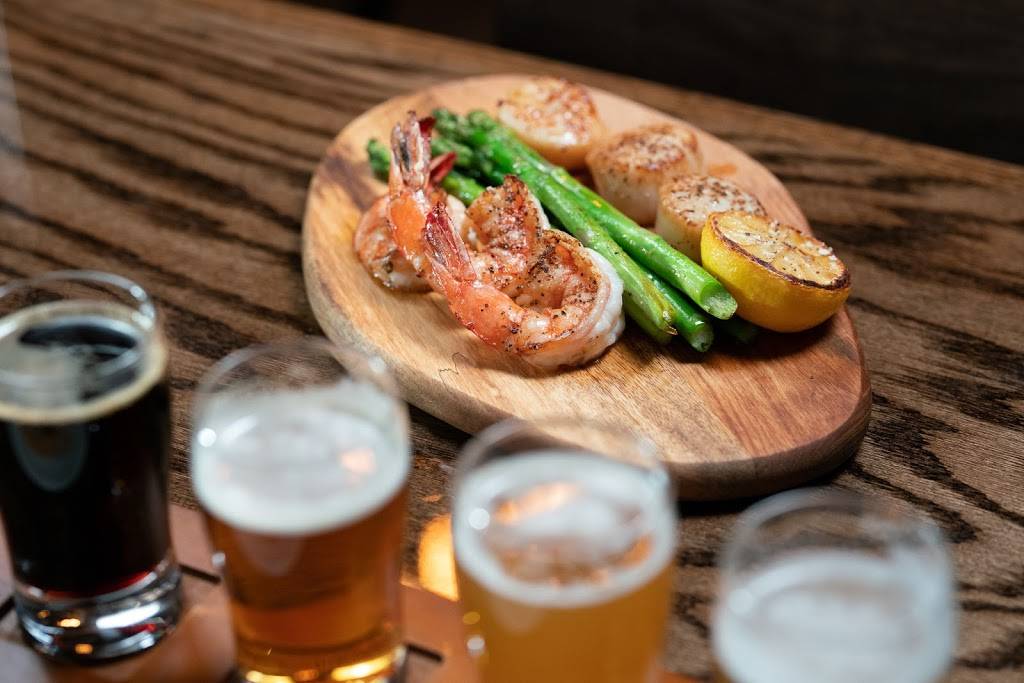 Flights & Irons Urban Kitchen | restaurant | 376 Camino De Estrella, San Clemente, CA 92672, USA | 9493883991 OR +1 949-388-3991