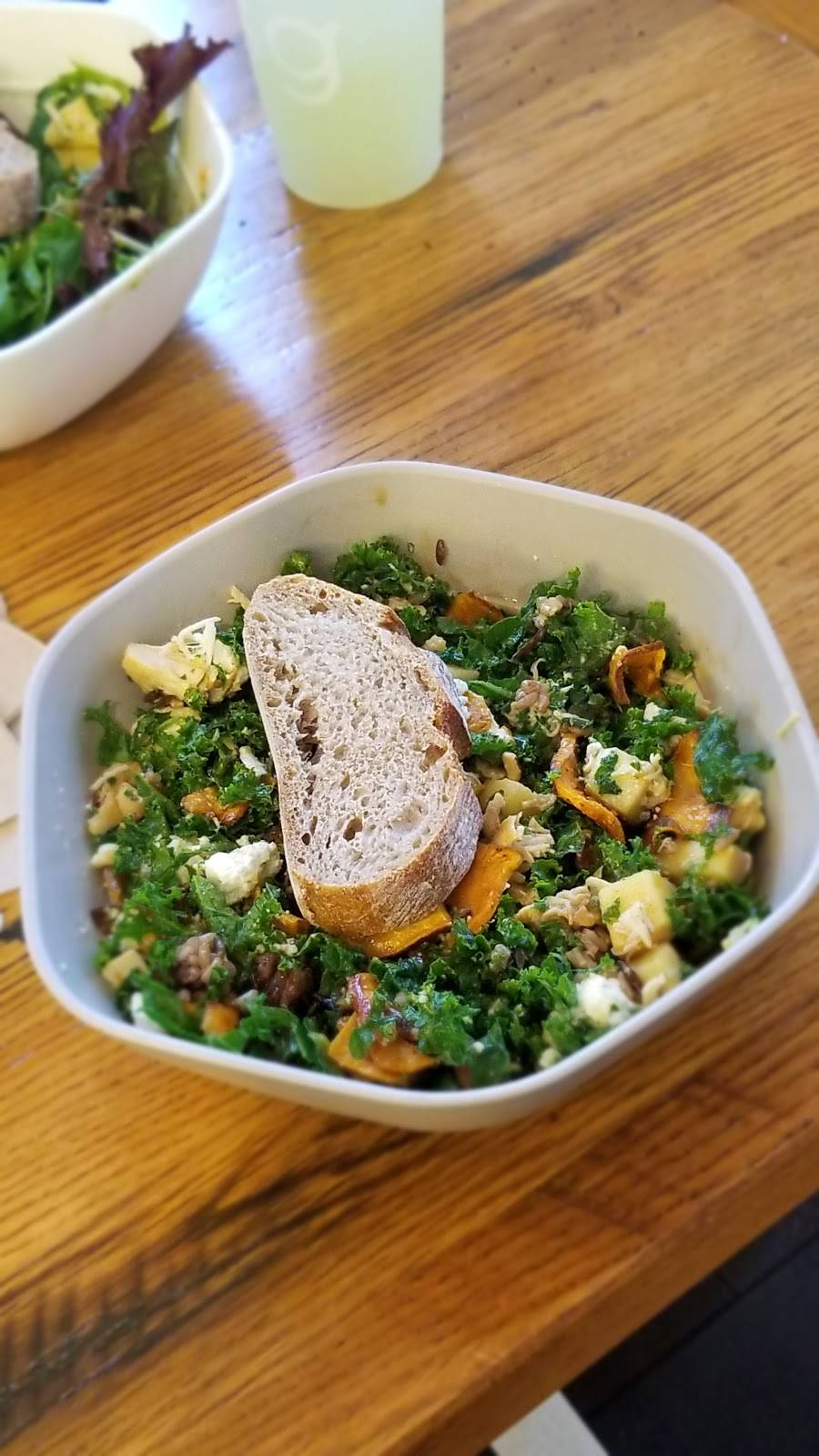 sweetgreen | restaurant | 823 King St, Alexandria, VA 22314, USA | 5713190192 OR +1 571-319-0192