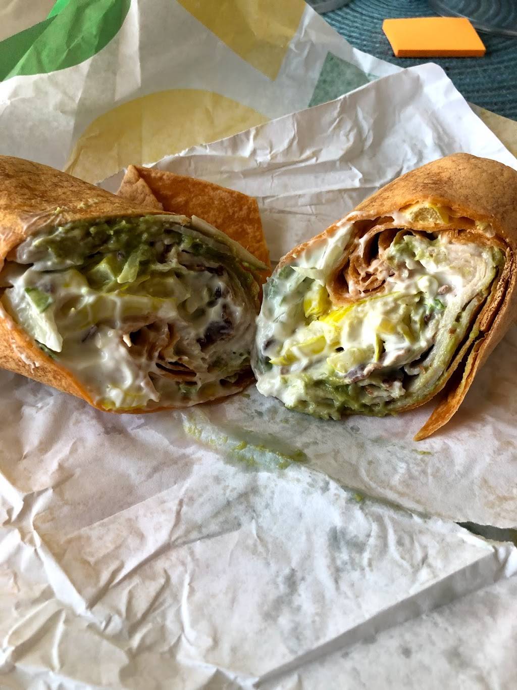 Subway | restaurant | 2931 New Pinery Rd, Portage, WI 53901, USA | 6087425331 OR +1 608-742-5331