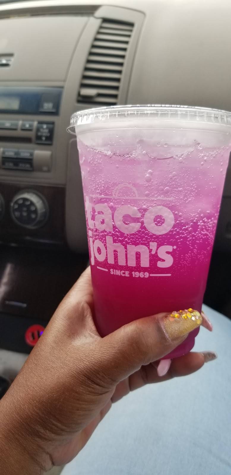 Taco Johns | restaurant | 921 E Euclid Ave, Des Moines, IA 50316, USA | 5152620110 OR +1 515-262-0110