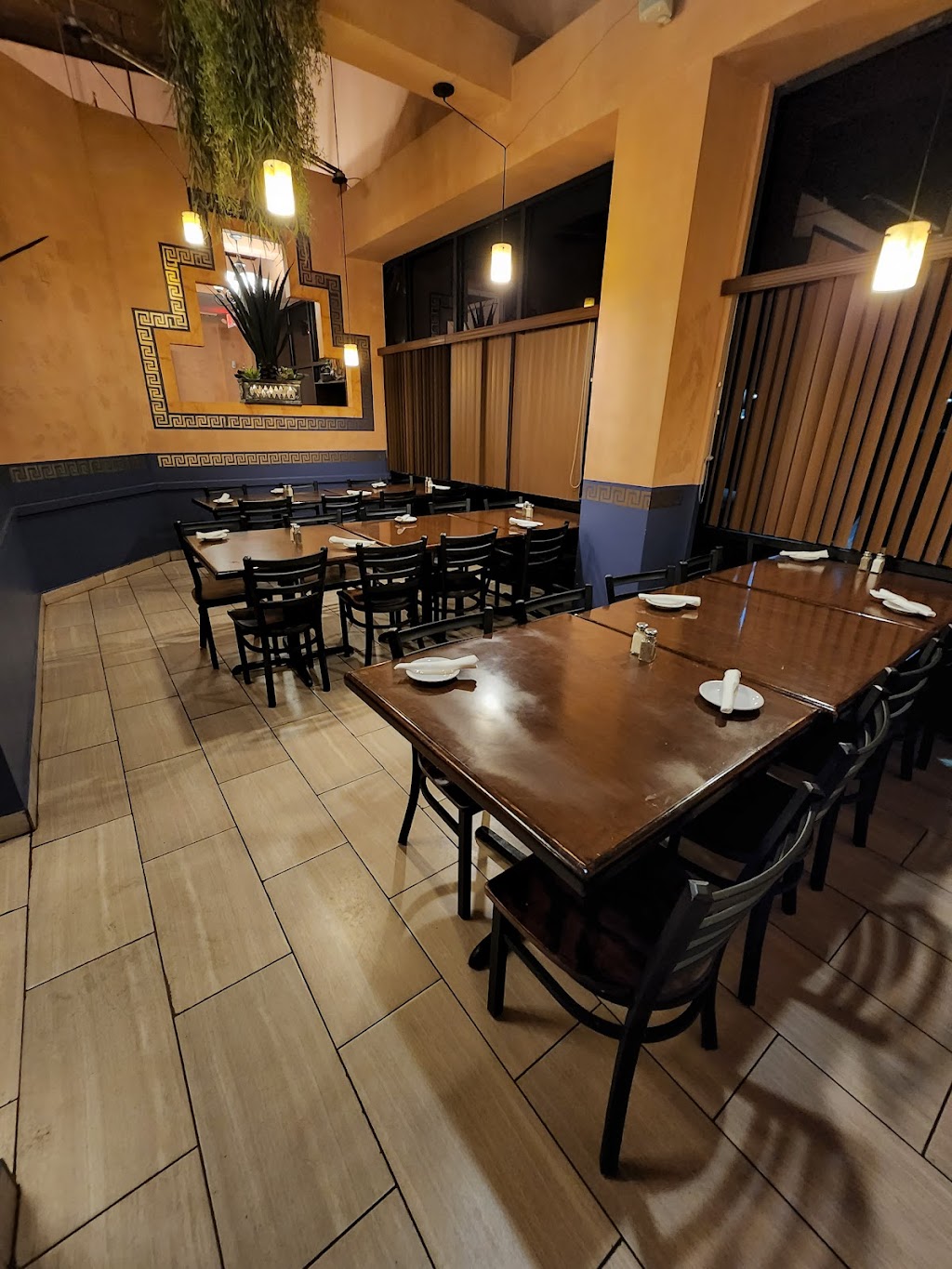 Agave Azteca Mexican Bar & Grill | restaurant | 332 Marshall Dr J, St Robert, MO 65584, USA | 5733363360 OR +1 573-336-3360