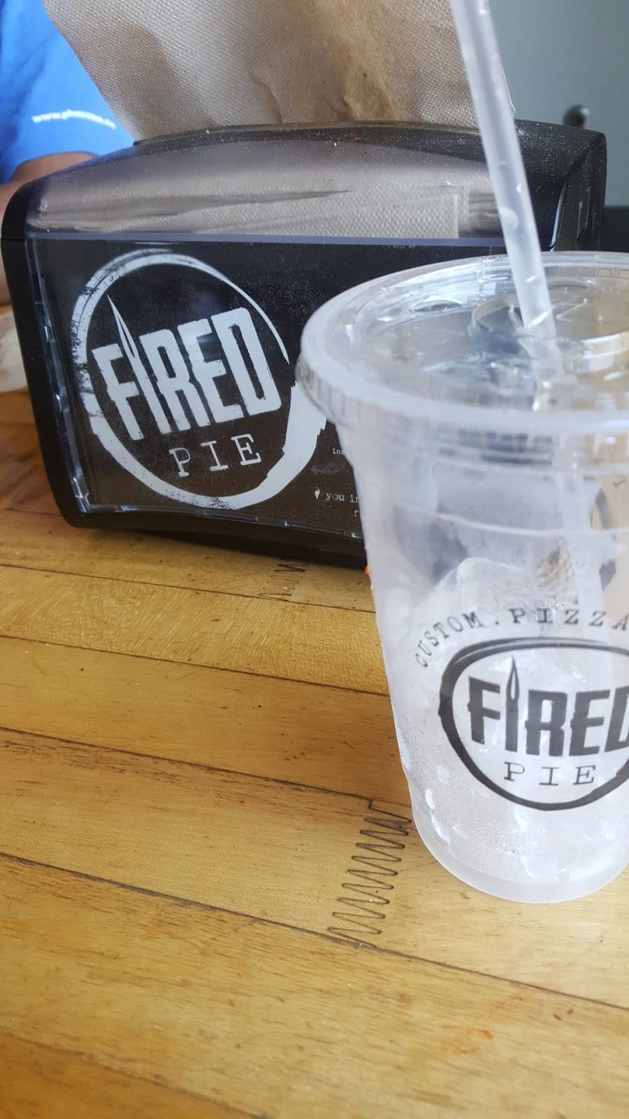 Fired Pie | restaurant | 15425 N Scottsdale Rd #100, Scottsdale, AZ 85254, USA | 4806367704 OR +1 480-636-7704
