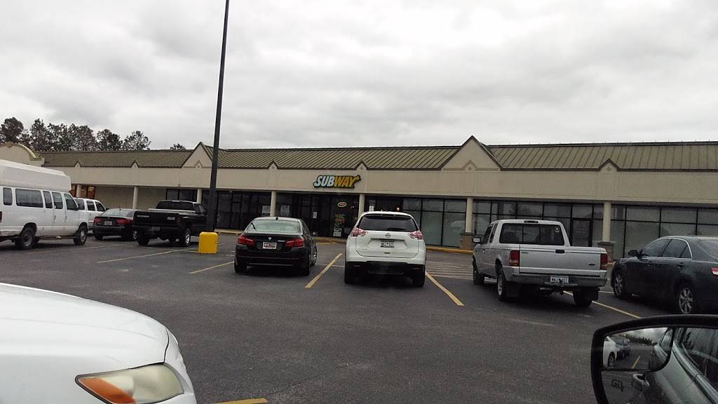 Subway | restaurant | 2533 US-76, Marion, SC 29571, USA | 8434239950 OR +1 843-423-9950