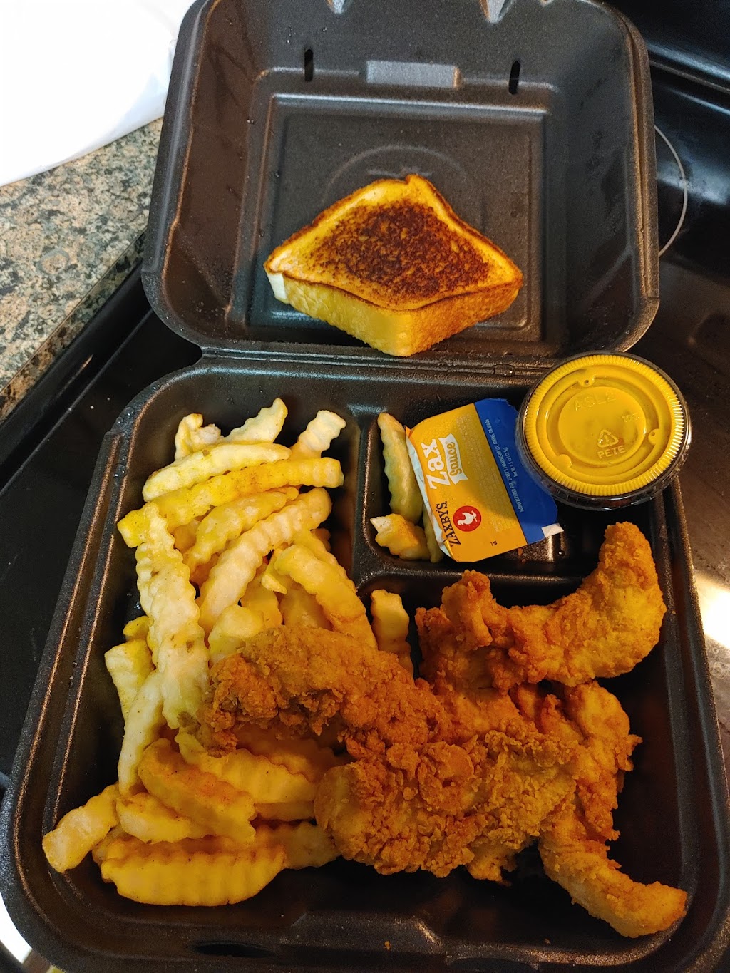 Zaxbys Chicken Fingers & Buffalo Wings | restaurant | 2319 N Monroe St, Tallahassee, FL 32303, USA | 8503834301 OR +1 850-383-4301