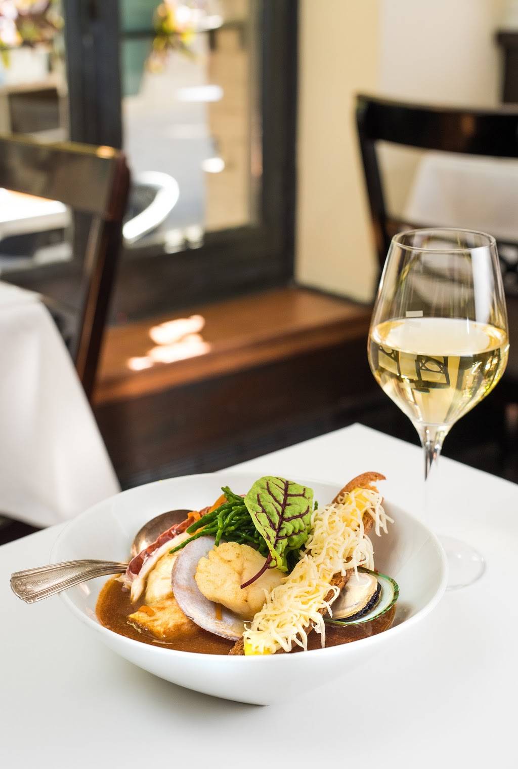 LÉchaudé | restaurant | 73 Rue du Sault-au-Matelot, Québec, QC G1K 3Y9, Canada | 4186921299 OR +1 418-692-1299