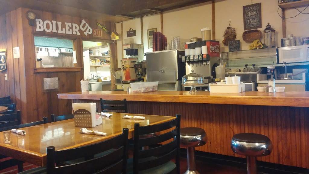 Maxs Cubbard | restaurant | 112 N Lebanon St, Lebanon, IN 46052, USA | 7654830838 OR +1 765-483-0838