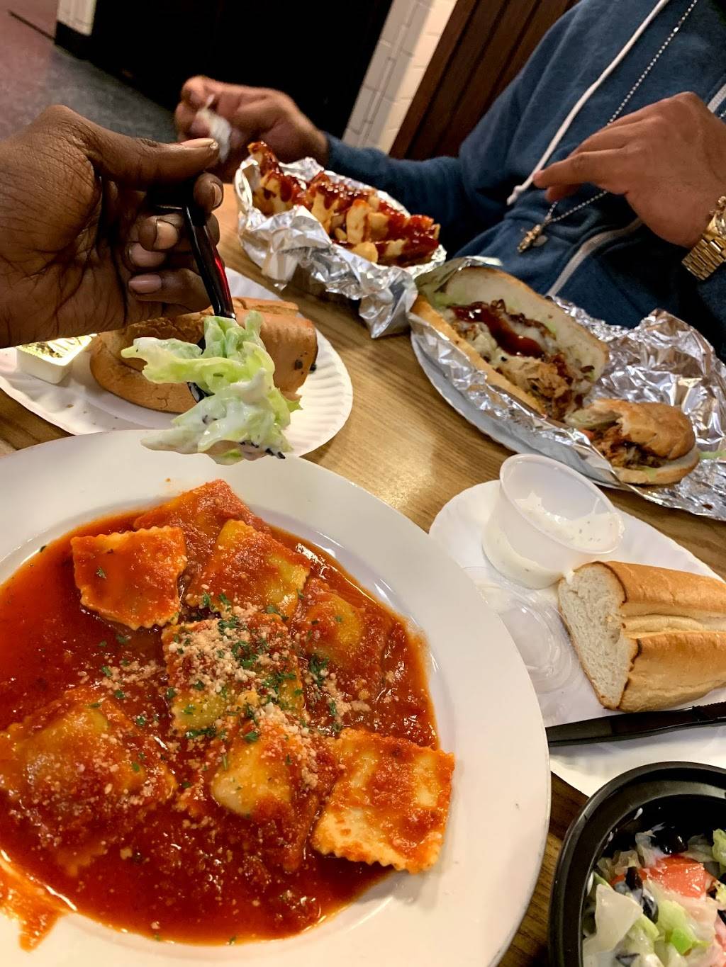 Anna Marias Pizzeria | restaurant | 104 NC-54, Carrboro, NC 27510, USA | 9199291877 OR +1 919-929-1877