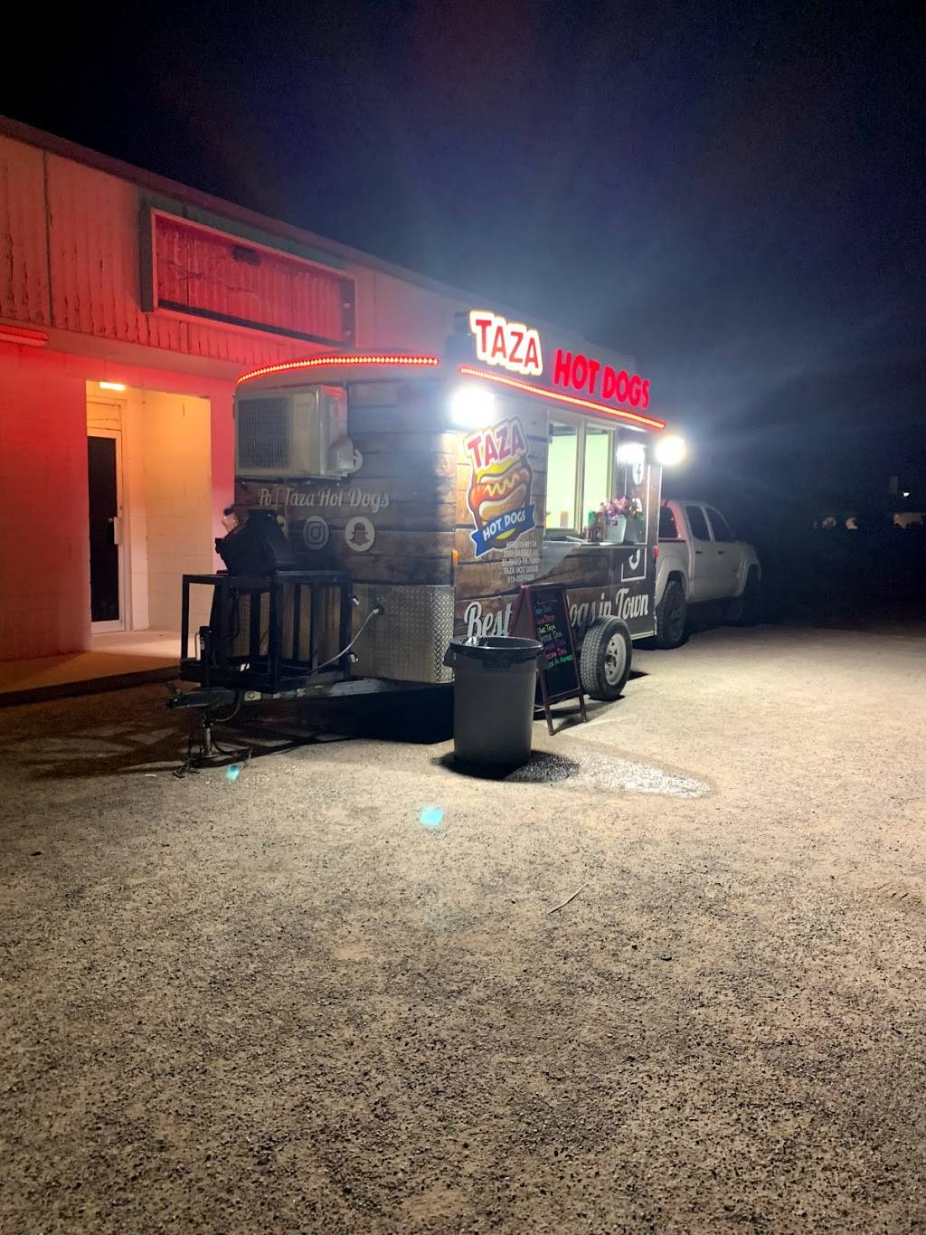 Taza hotdogs | restaurant | 12496 Montana Ave, El Paso, TX 79938, USA | 9153526025 OR +1 915-352-6025