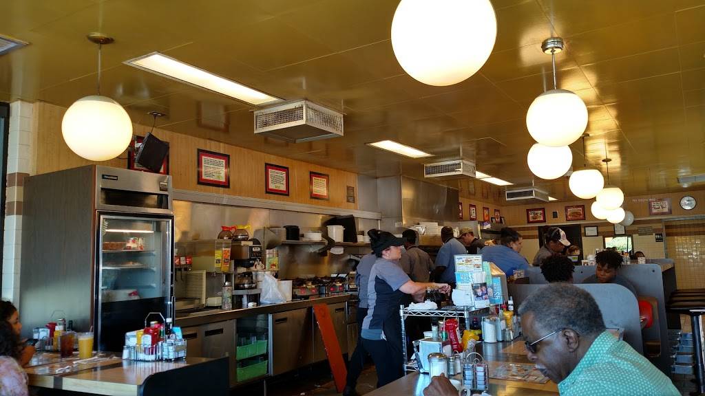 Waffle House | meal takeaway | 11152 Tara Blvd, Hampton, GA 30228, USA | 7704729891 OR +1 770-472-9891