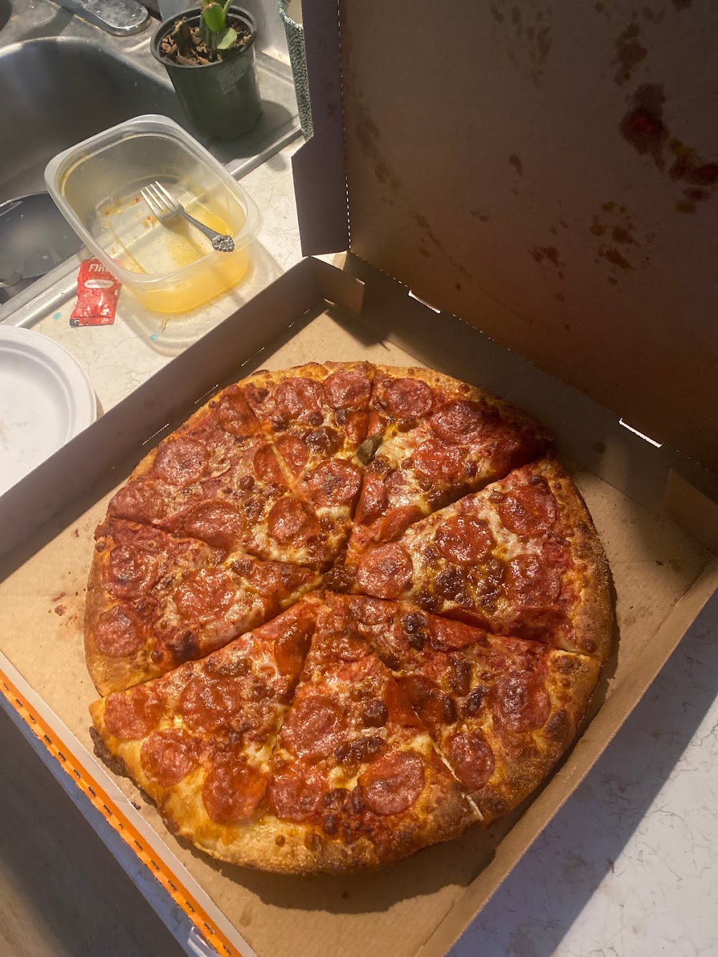 Little Caesars Pizza | meal delivery | 5538 S 6th St, Klamath Falls, OR 97603, USA | 5418848888 OR +1 541-884-8888