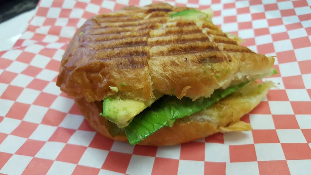 Chiki Fruit and Bionicos | meal takeaway | 4102 Orange Ave #105, Long Beach, CA 90807, USA | 5625288932 OR +1 562-528-8932