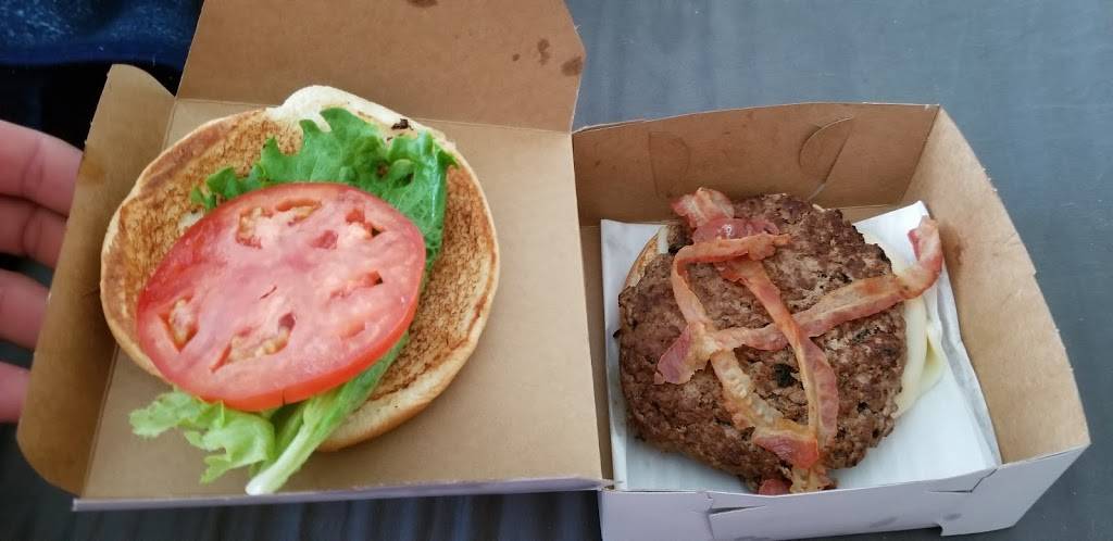 Jacks Old Fashion Hamburger House | meal takeaway | 591 S Cypress Rd, Pompano Beach, FL 33060, USA | 9549422844 OR +1 954-942-2844