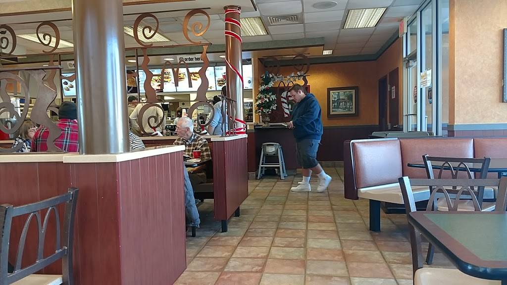 McDonalds | cafe | 2556 S State Rd 135, Greenwood, IN 46143, USA | 3175359800 OR +1 317-535-9800