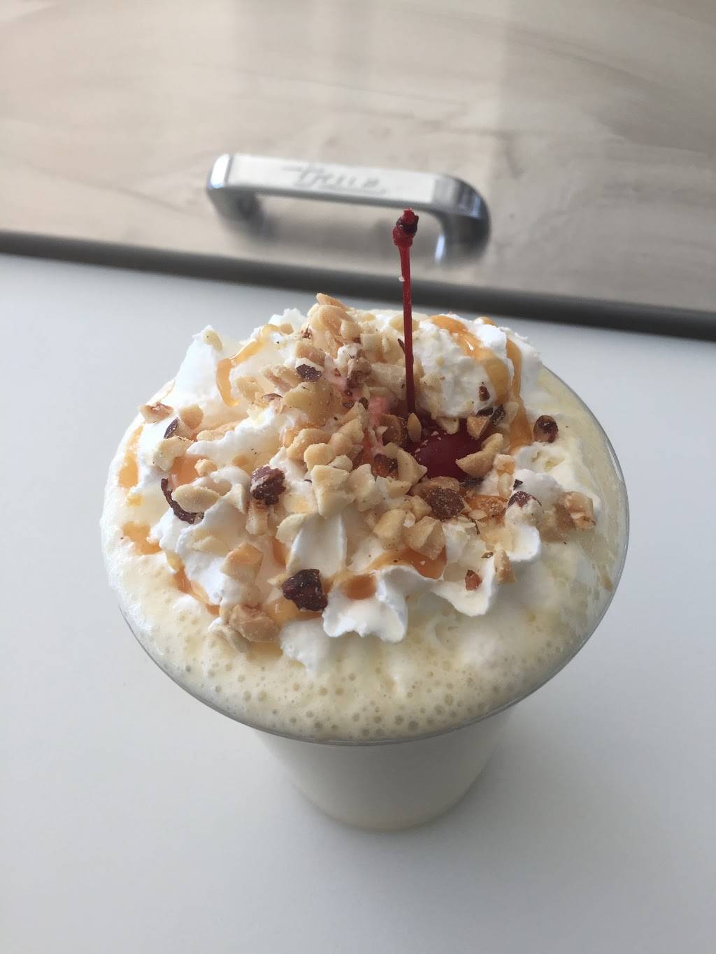 Scoop & Juice | restaurant | 512 S Brookhurst St #4, Anaheim, CA 92804, USA | 7142154499 OR +1 714-215-4499