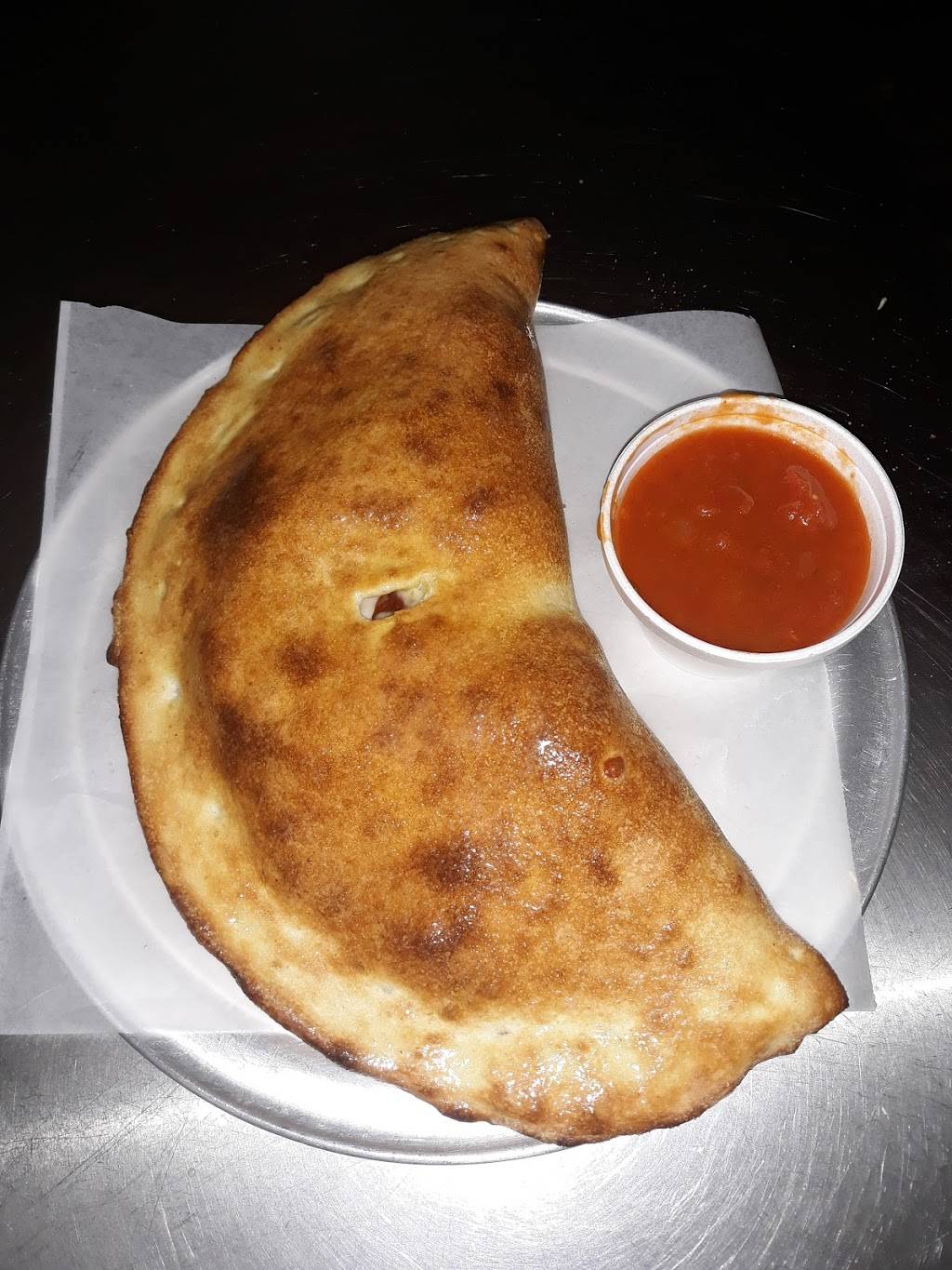 Ginos Pizza and Grill | restaurant | 459 Dwight St, Springfield, MA 01103, USA | 4137344466 OR +1 413-734-4466