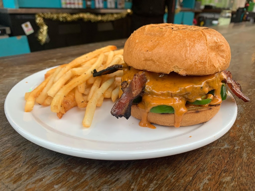 Nomad Burger | restaurant | 1401 E Brady St, Milwaukee, WI 53202, USA | 4142248111 OR +1 414-224-8111