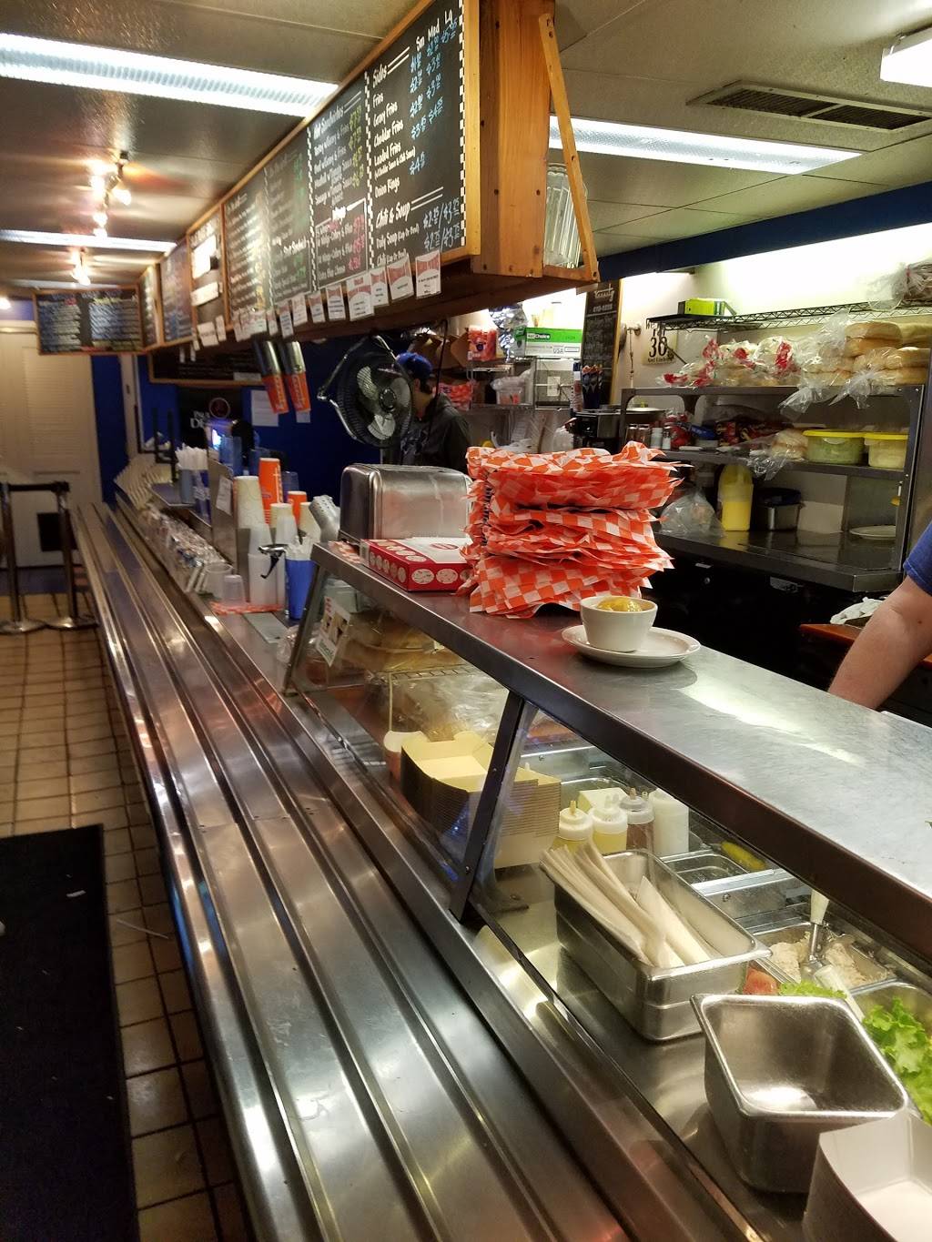 Varsity Pizza | restaurant | 802 S Crouse Ave, Syracuse, NY 13210, USA | 3154781235 OR +1 315-478-1235