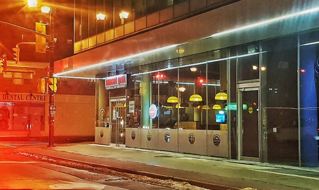 Sunset Grill | restaurant | 41 George St S #102, Brampton, ON L6Y 2E1, Canada | 9054979222 OR +1 905-497-9222