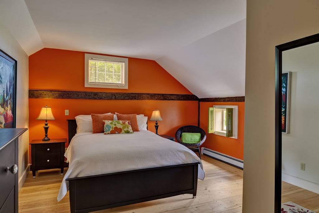 King Hill Inn & Kitchen | restaurant | 499 Andover Rd, New London, NH 03257, USA | 6038770063 OR +1 603-877-0063