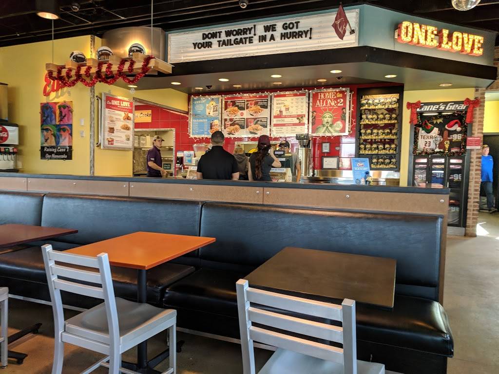 Raising Canes Chicken Fingers | meal takeaway | 928 TX-80, San Marcos, TX 78666, USA | 5128050014 OR +1 512-805-0014