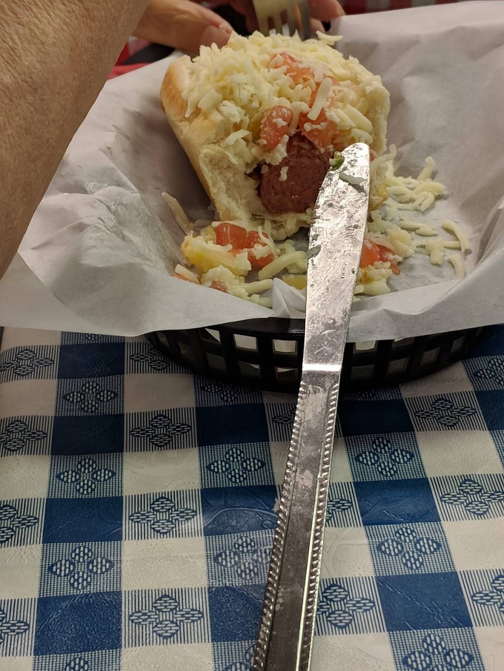 Defender Doggs | restaurant | 1951 Hubbard Rd, Madison, OH 44057, USA | 4403074294 OR +1 440-307-4294