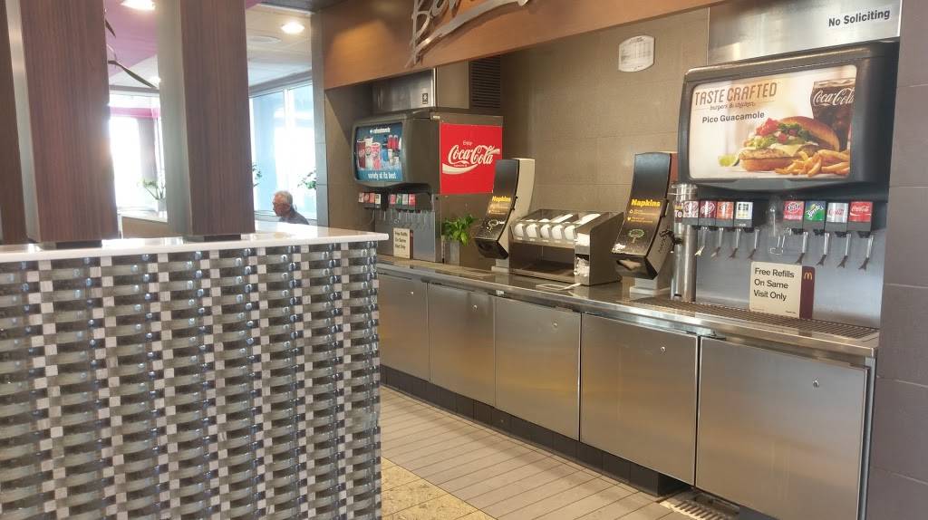 McDonalds | cafe | 2200 N Garey Ave, Pomona, CA 91767, USA | 9095965423 OR +1 909-596-5423