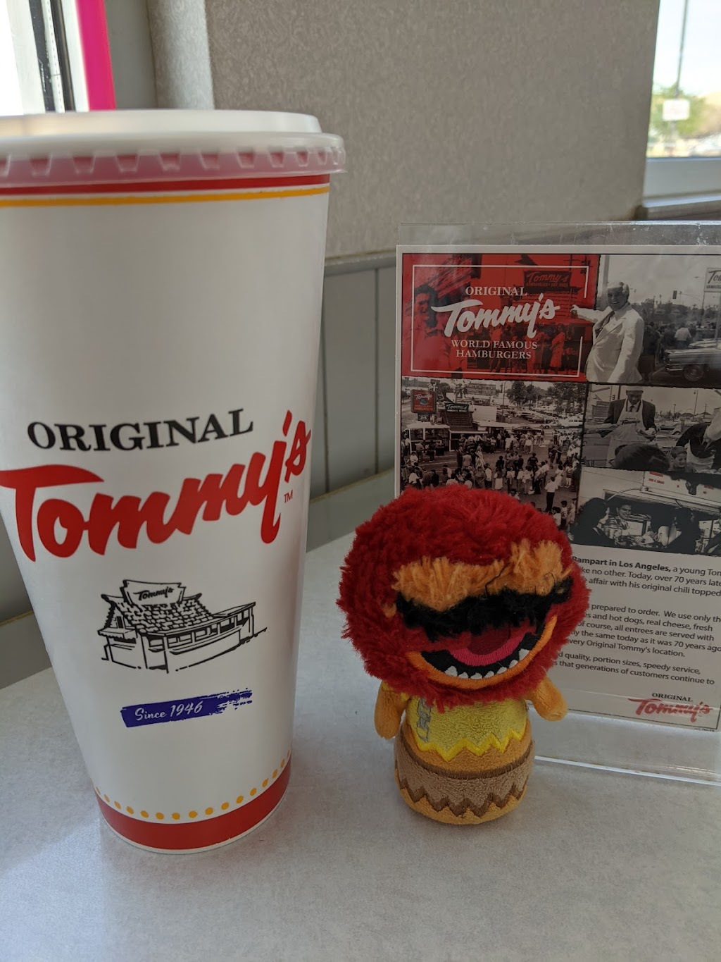 Original Tommys World Famous Hamburgers | restaurant | 2610 Fisher Blvd, Barstow, CA 92311, USA | 7602535500 OR +1 760-253-5500