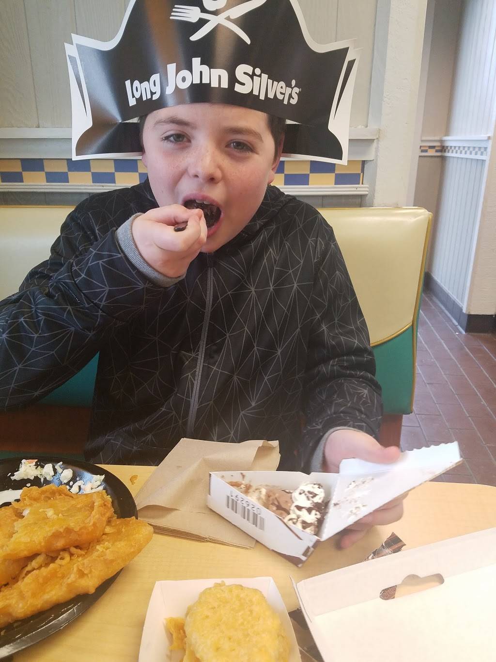 Long John Silvers | restaurant | 7419 Tylersville Rd, West Chester Township, OH 45069, USA | 5137777702 OR +1 513-777-7702