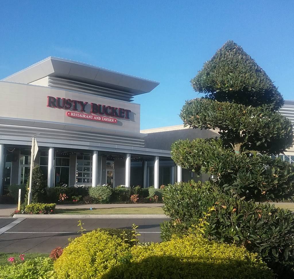 Rusty Bucket Restaurant and Tavern | restaurant | 257 N Cattlemen Rd #81, Sarasota, FL 34243, USA | 9413556666 OR +1 941-355-6666