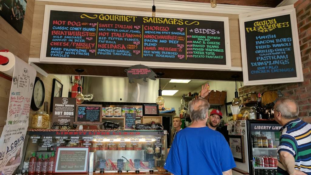 Liberty Links | restaurant | 154 Atlantic Ave, Freeport, NY 11520, USA | 5164425601 OR +1 516-442-5601