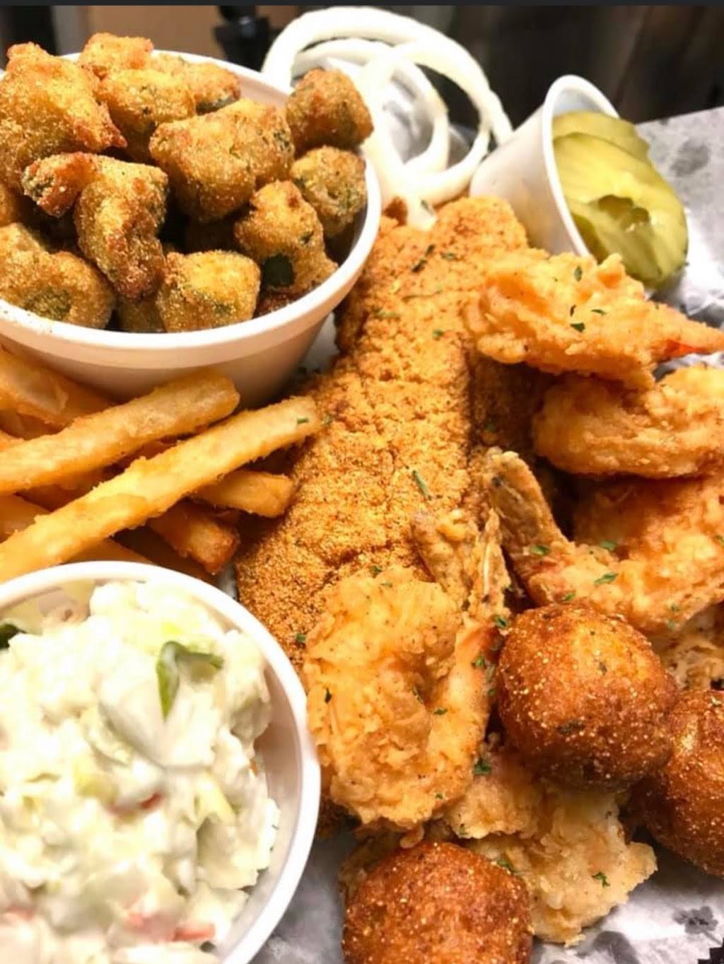 Game Time Sports Bar & Grill | restaurant | 675 Opelika Rd, Auburn, AL 36830, USA | 3342463106 OR +1 334-246-3106