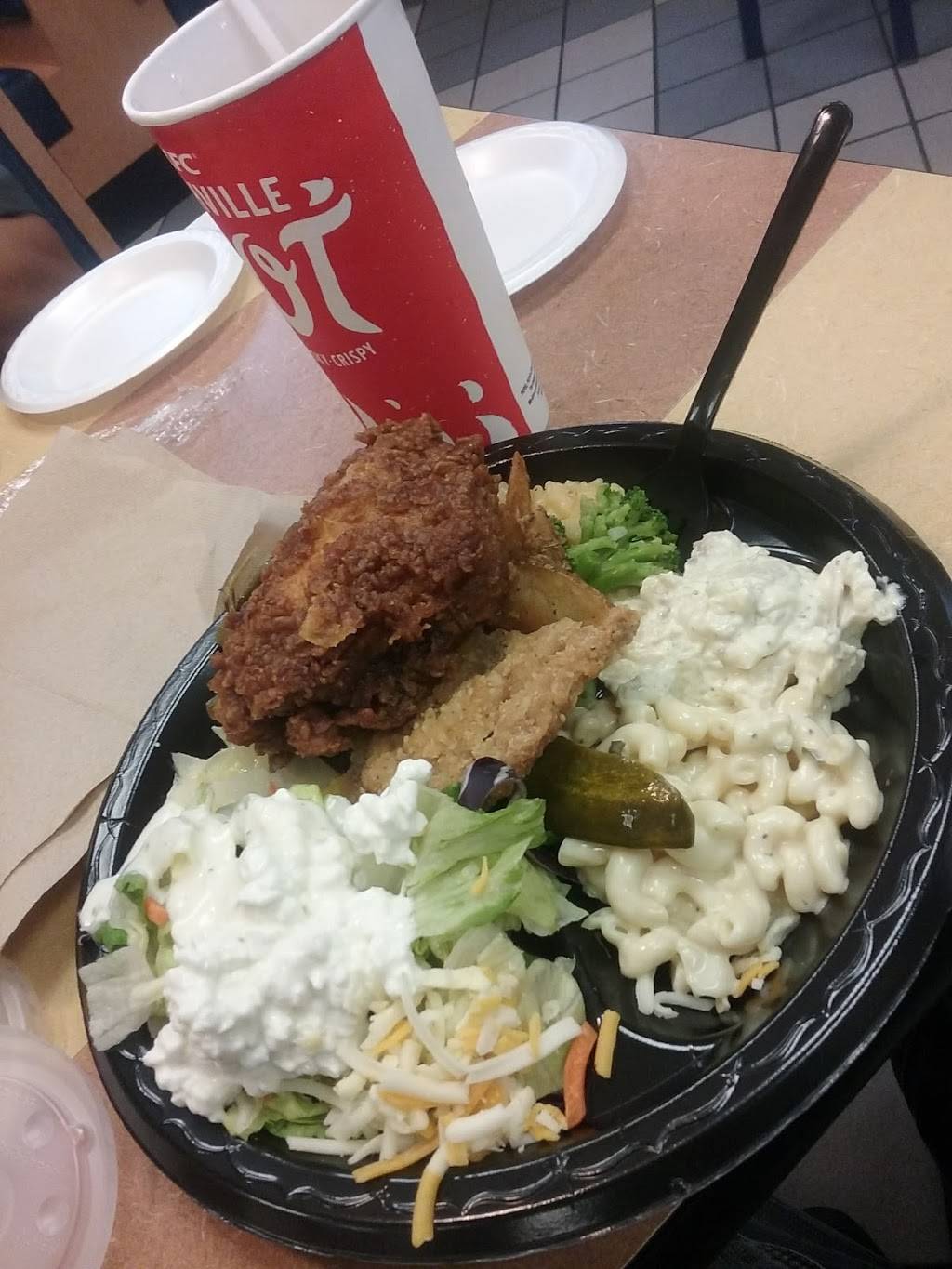 KFC | restaurant | 1804 N Webb Rd, Grand Island, NE 68803, USA | 3083811414 OR +1 308-381-1414