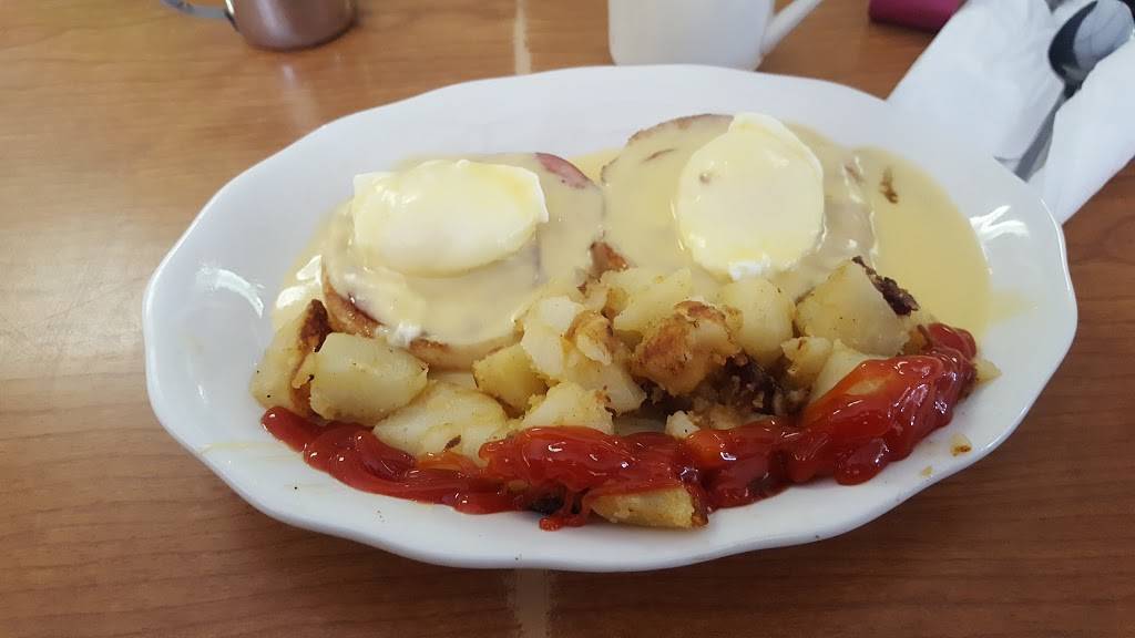 Stanneys Ice Cream & Sandwich | restaurant | 300 Union St, Holbrook, MA 02343, USA | 7817671210 OR +1 781-767-1210