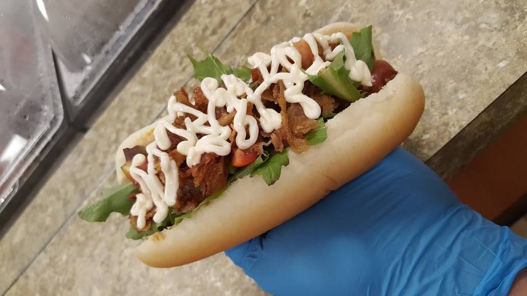 Mamas HotDogs | restaurant | 981 S Saginaw Rd, Midland, MI 48640, USA | 9894869828 OR +1 989-486-9828