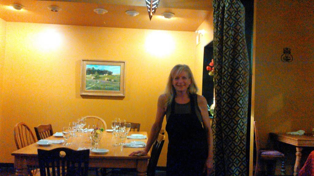 Margauxs Table and Farm Store | restaurant | 4742 Washington Square, White Bear Lake, MN 55110, USA | 6513877903 OR +1 651-387-7903