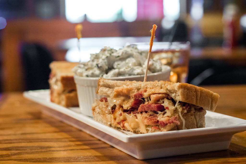 Murphys Law Sports Bar Surfside Beach | restaurant | 8703 US Highway 17 Bypass South F, Surfside Beach, SC 29575, USA | 8437480924 OR +1 843-748-0924