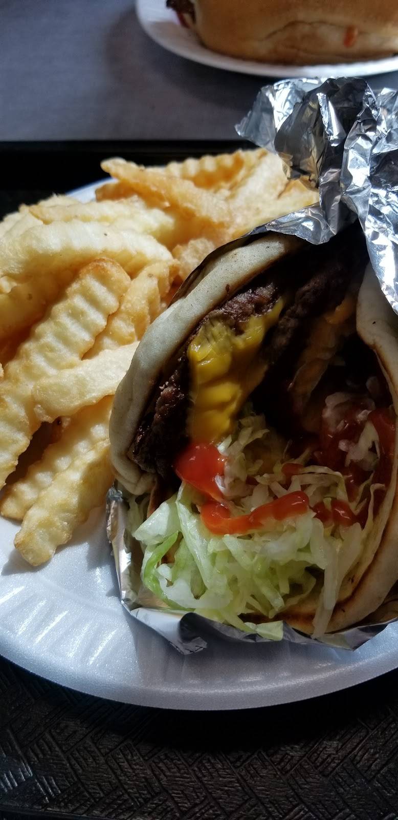 Nikos Grill | restaurant | 4948 Airport Center Pkwy # F, Charlotte, NC 28208, USA | 7043946520 OR +1 704-394-6520