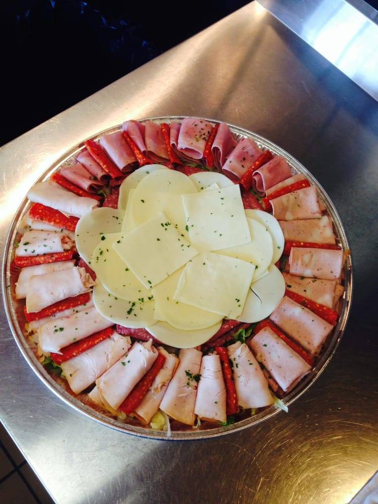 Alfredos Italian Kitchen | restaurant | 425 Lynnway, Lynn, MA 01905, USA | 7815844954 OR +1 781-584-4954