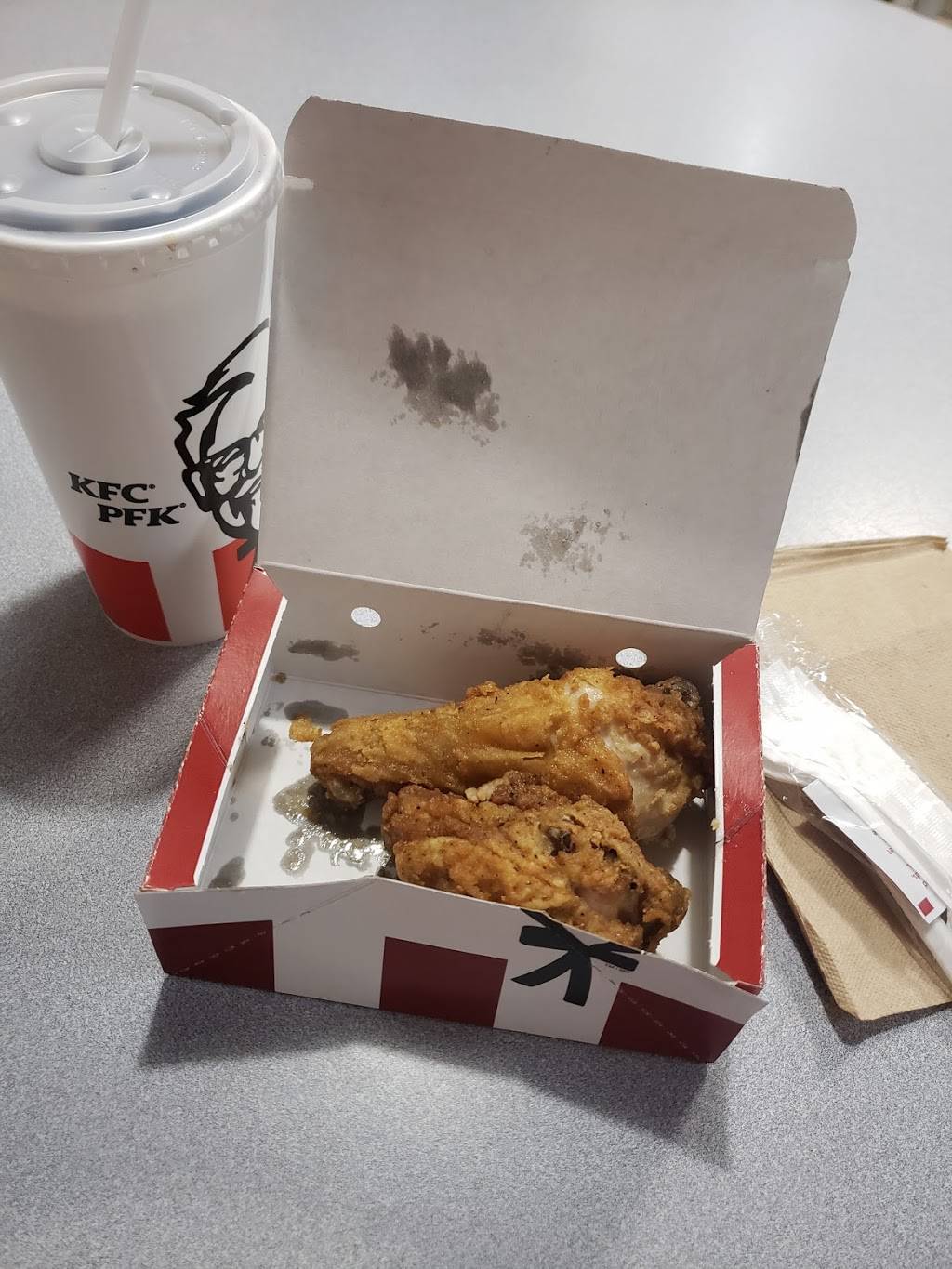 PFK | meal takeaway | 2997 Chemin de Chambly, Longueuil, QC J4L 1N3, Canada | 4506790680 OR +1 450-679-0680