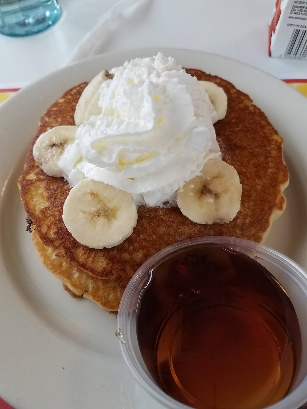 Steak n Shake | restaurant | 2100 N Richmond Rd, McHenry, IL 60050, USA | 8157599885 OR +1 815-759-9885