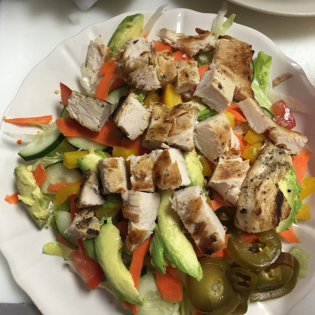 Tres Arbolitos | restaurant | 3212 Falls Dr, Dallas, TX 75211, USA | 2144672399 OR +1 214-467-2399