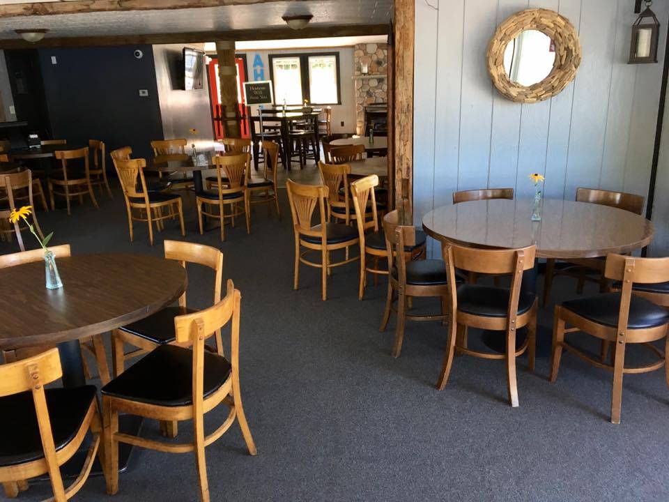 The Bayfront | restaurant | 8106 W Port Bay Rd, Wolcott, NY 14590, USA | 3159054242 OR +1 315-905-4242